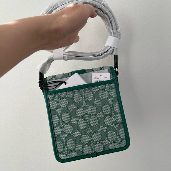 Coach LONNIE CROSSBODY IN SIGNATURE JACQUARD (COACH C8321) - Picture 4 of 6